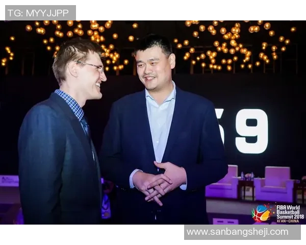 姚明亲临韩红演唱会现场共叙篮球与音乐的深厚情谊